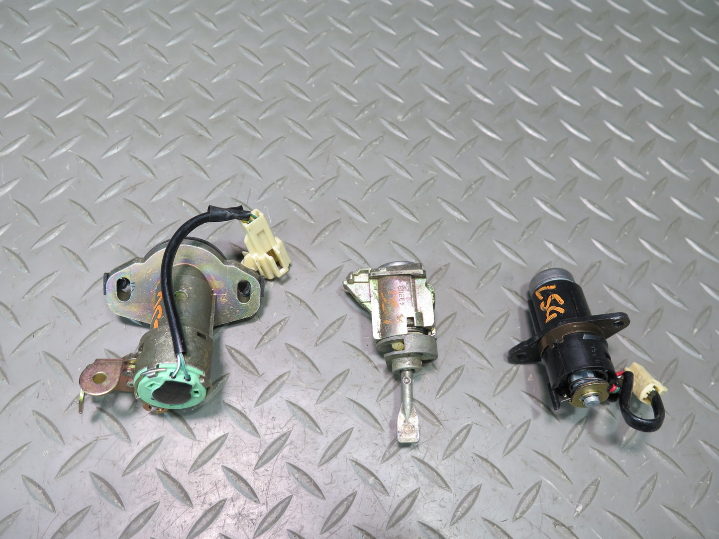 2003 Lexus UCF30 LS430 ECM ECU Immo Headlight Ignition Theft Module Lock KEY Set
