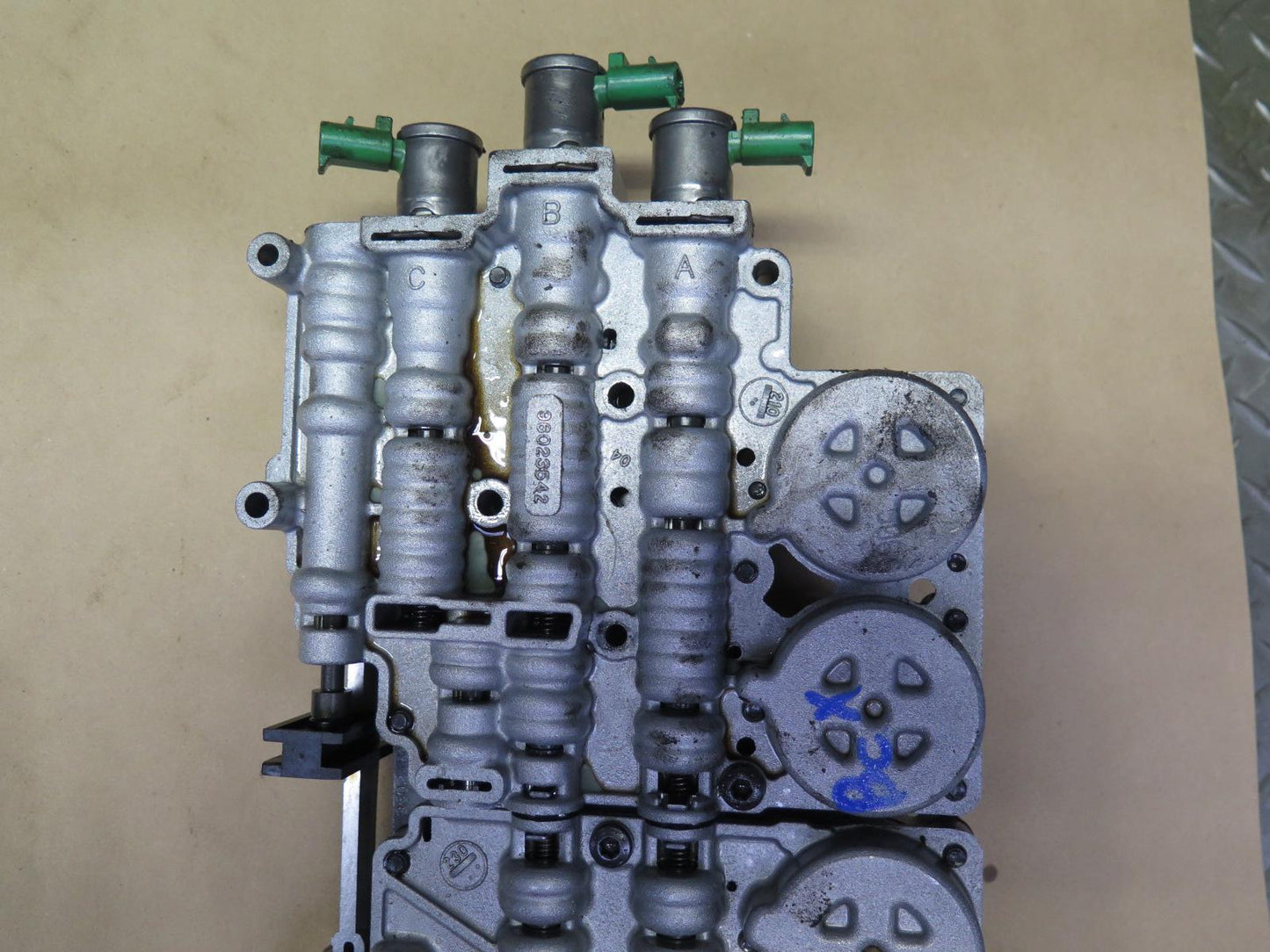 2004-2006 Cadillac XLR 4.6L V8 5-SPEED 5L50 Automatic Transmission Valve Body