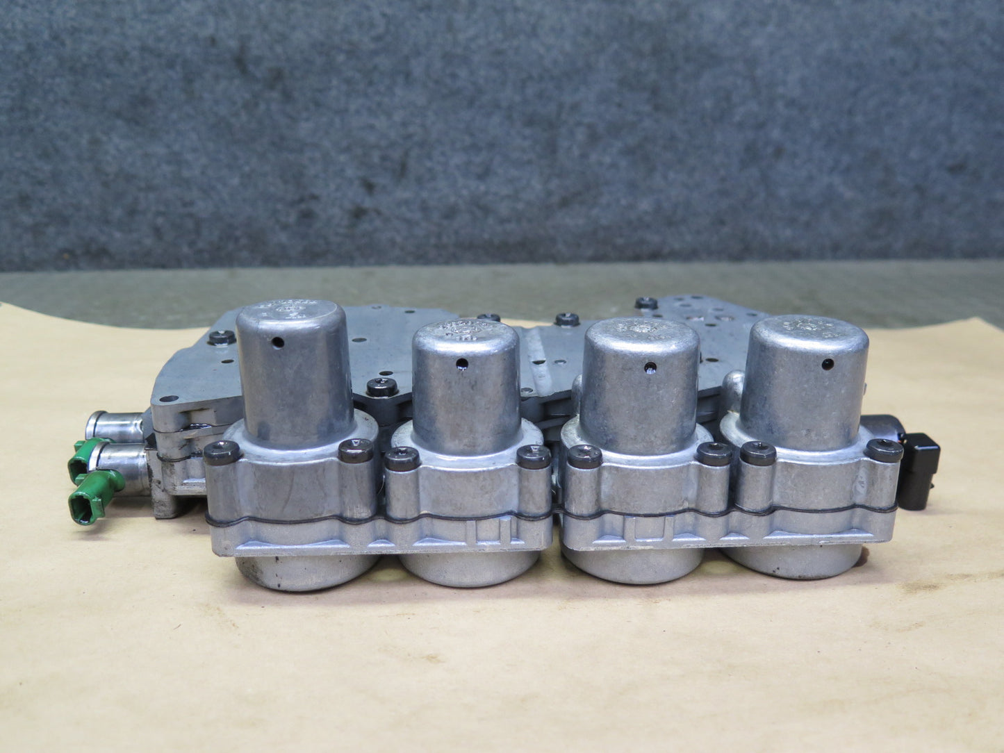 2004-2006 Cadillac XLR 4.6L V8 5-SPEED 5L50 Automatic Transmission Valve Body