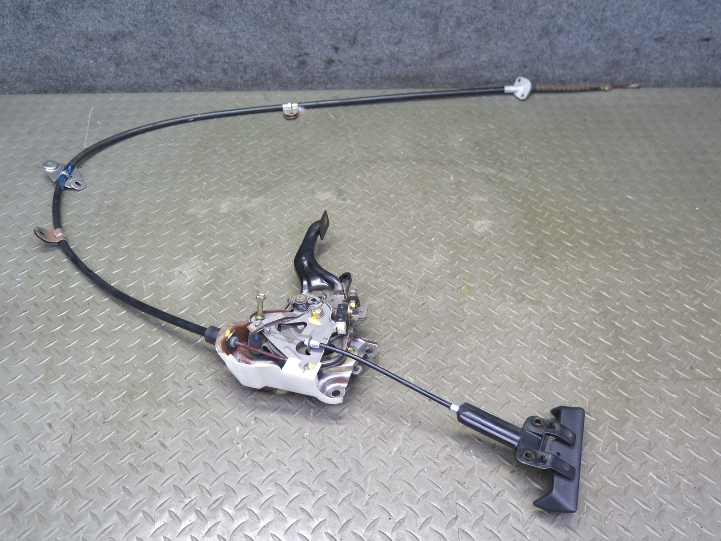 98-05 Lexus UZS161L GS300 GS400 GS430 Emergency Parking Brake Pedal w Cable OEM