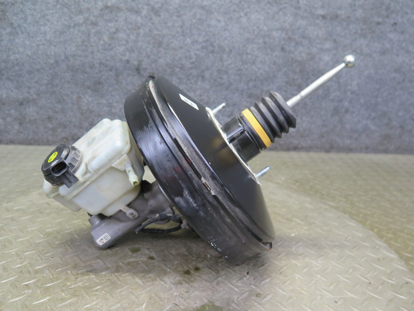 12-13 Volkswagen Golf R MK6 Brake Master Cylinder Booster Fluid Reservoir OEM