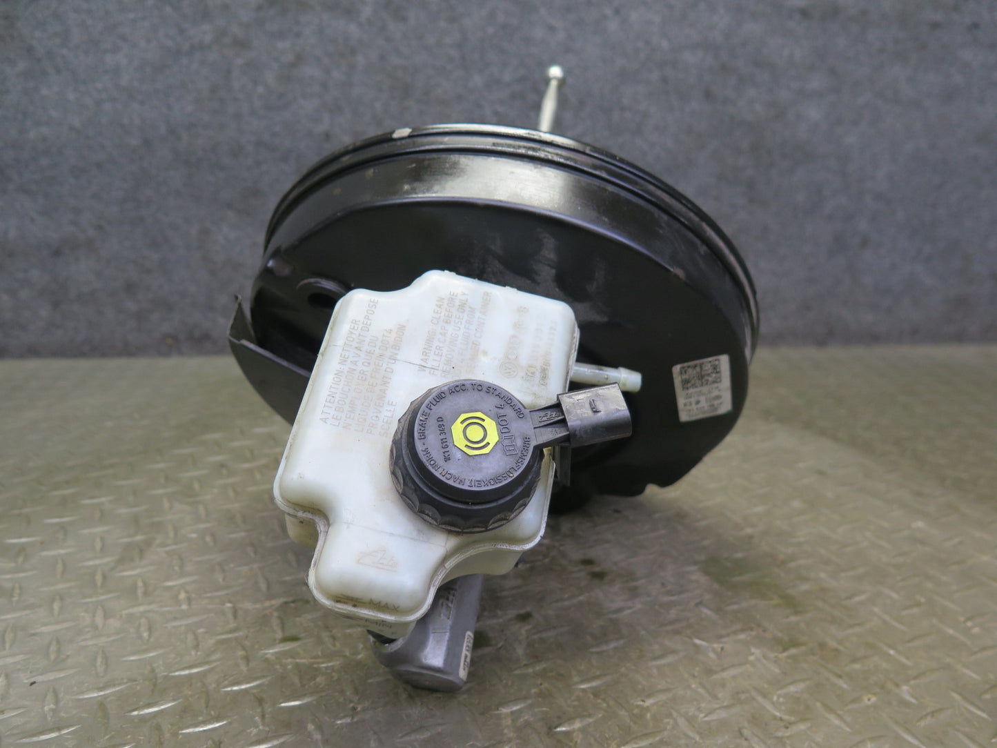 12-13 Volkswagen Golf R MK6 Brake Master Cylinder Booster Fluid Reservoir OEM