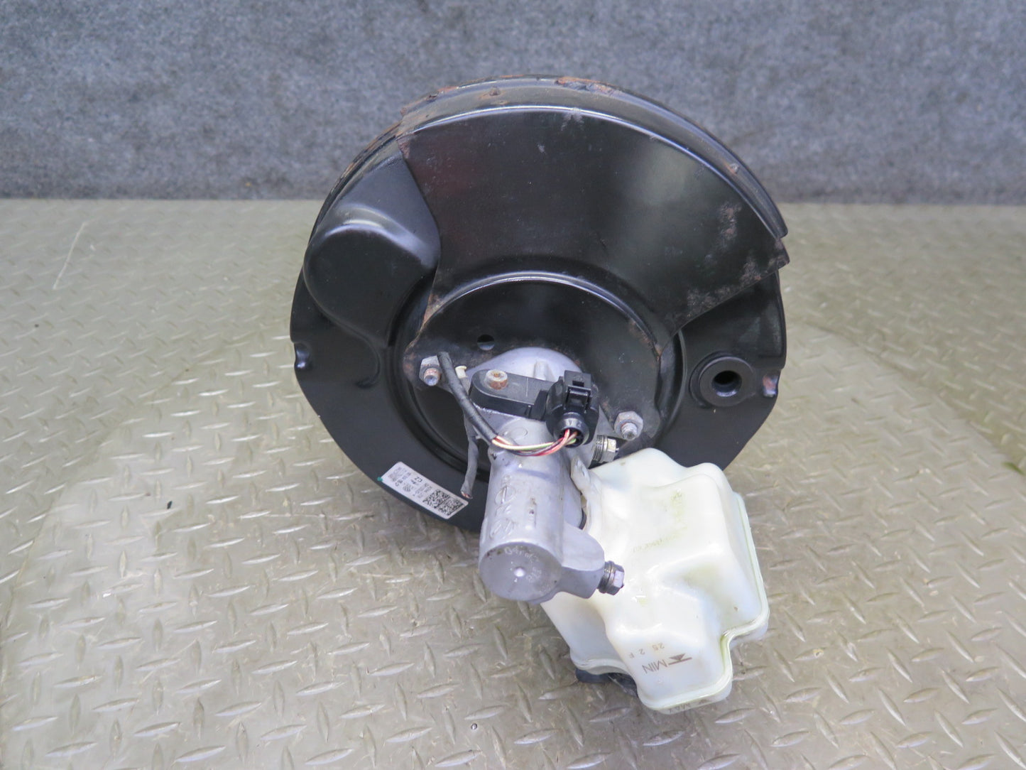 12-13 Volkswagen Golf R MK6 Brake Master Cylinder Booster Fluid Reservoir OEM