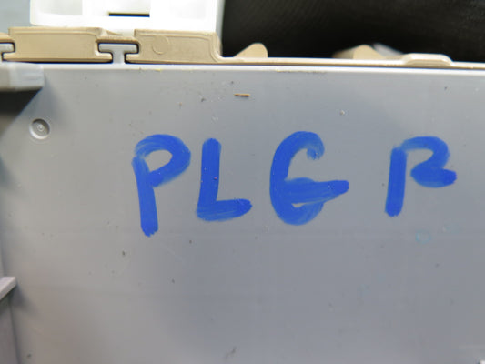 01-05 Lexus UZS161L GS430 GS300 Dash Right Fuse Relay Box Module OEM