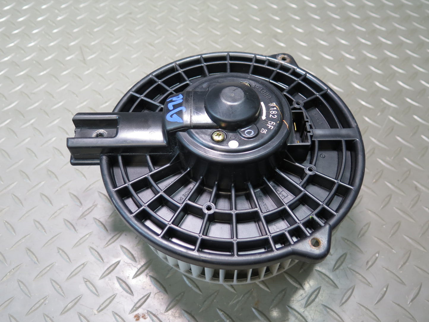 98-05 Lexus UZS161L GS300 GS400 GS430 A/C Heater Blower Motor Fan OEM