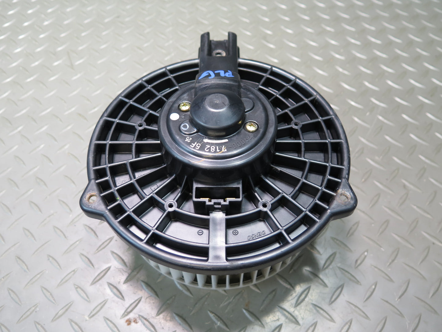 98-05 Lexus UZS161L GS300 GS400 GS430 A/C Heater Blower Motor Fan OEM