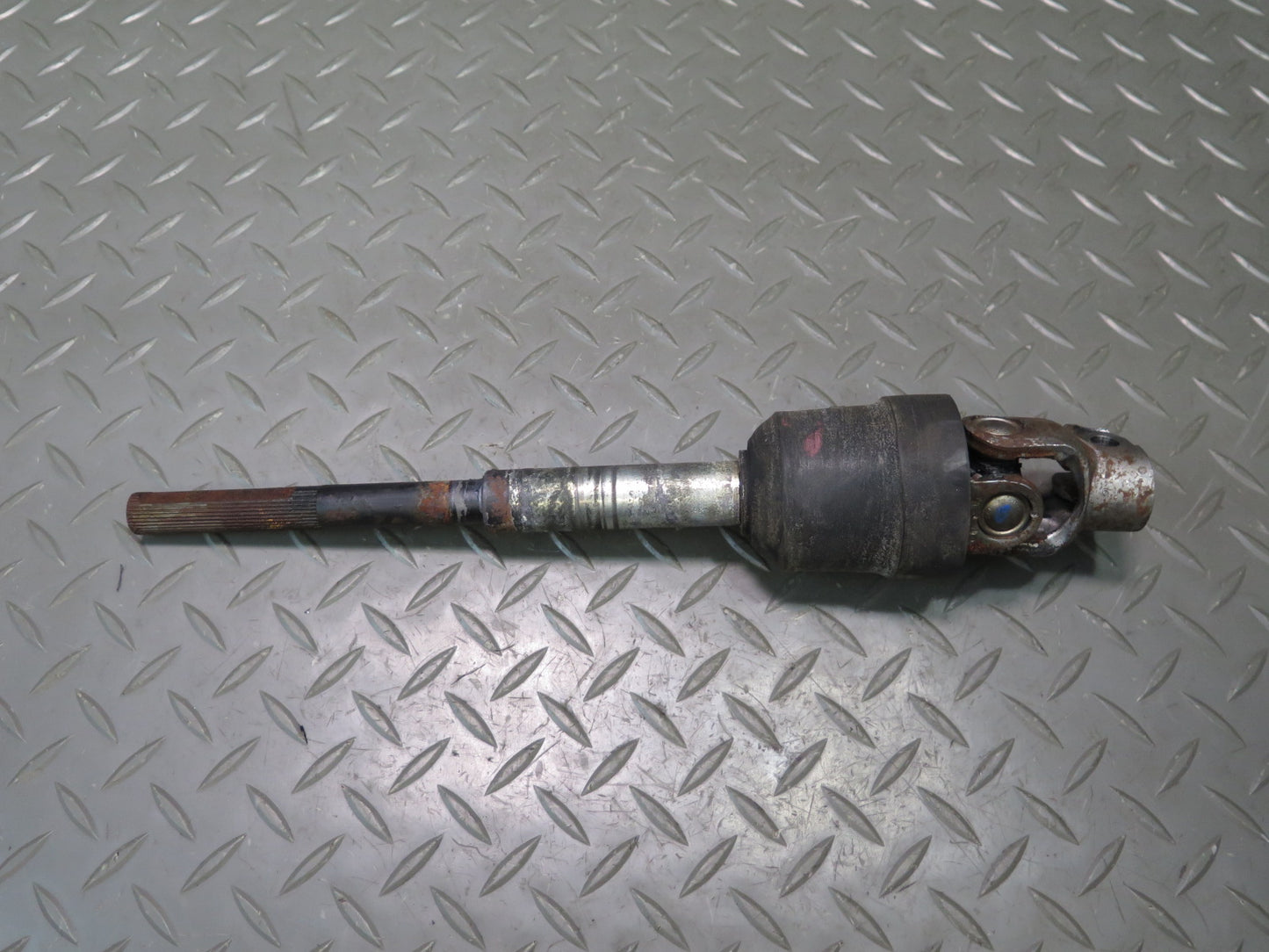 03-05 Lexus UZS161L GS300 GS430 Steering Column Intermediate U Joint Shaft OEM