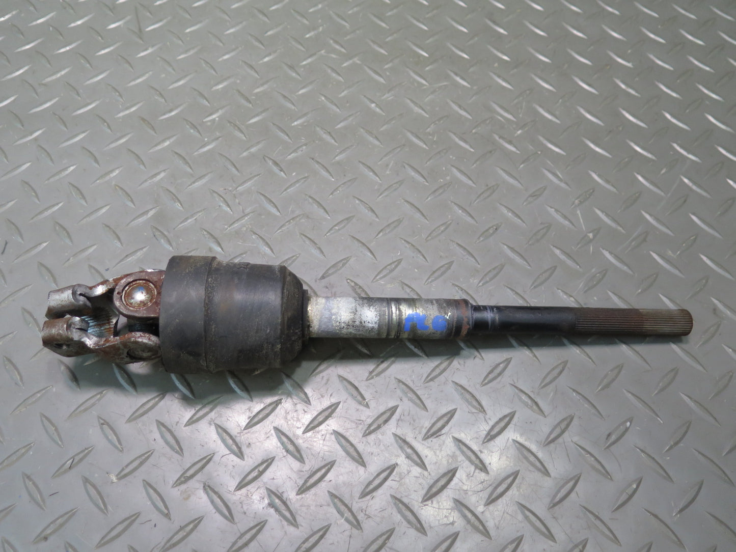 03-05 Lexus UZS161L GS300 GS430 Steering Column Intermediate U Joint Shaft OEM