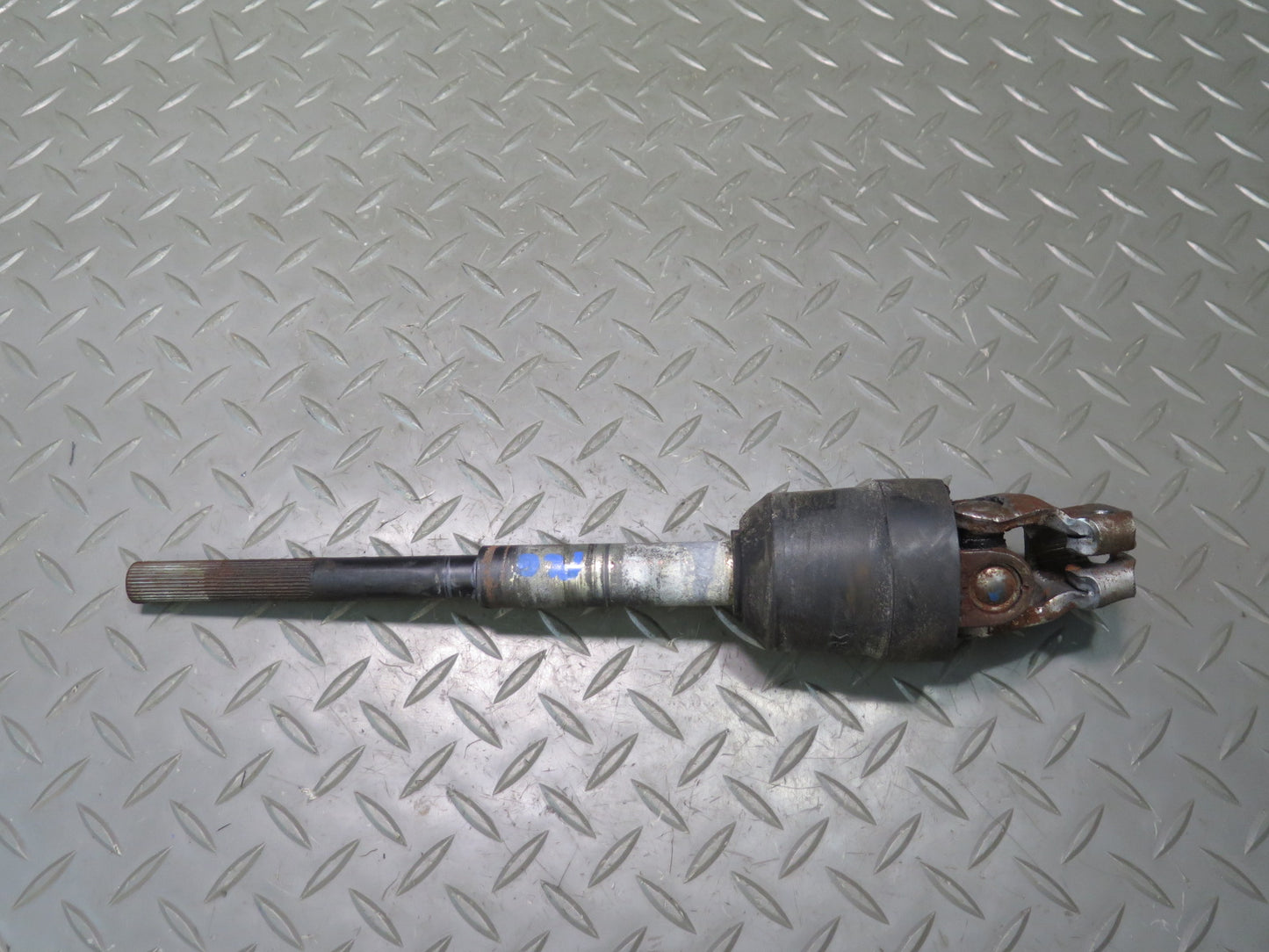 03-05 Lexus UZS161L GS300 GS430 Steering Column Intermediate U Joint Shaft OEM