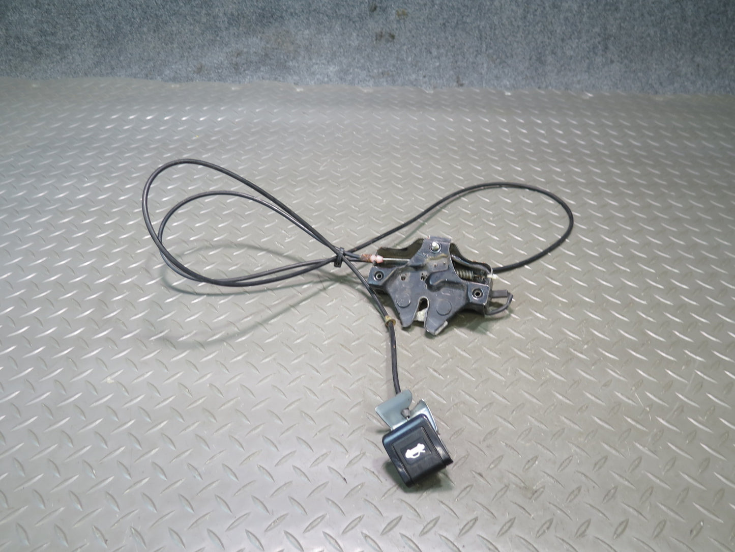 98-05 Lexus GS430 GS300 Hood Bonnet Release Latch Lock w Handle & Cable OEM