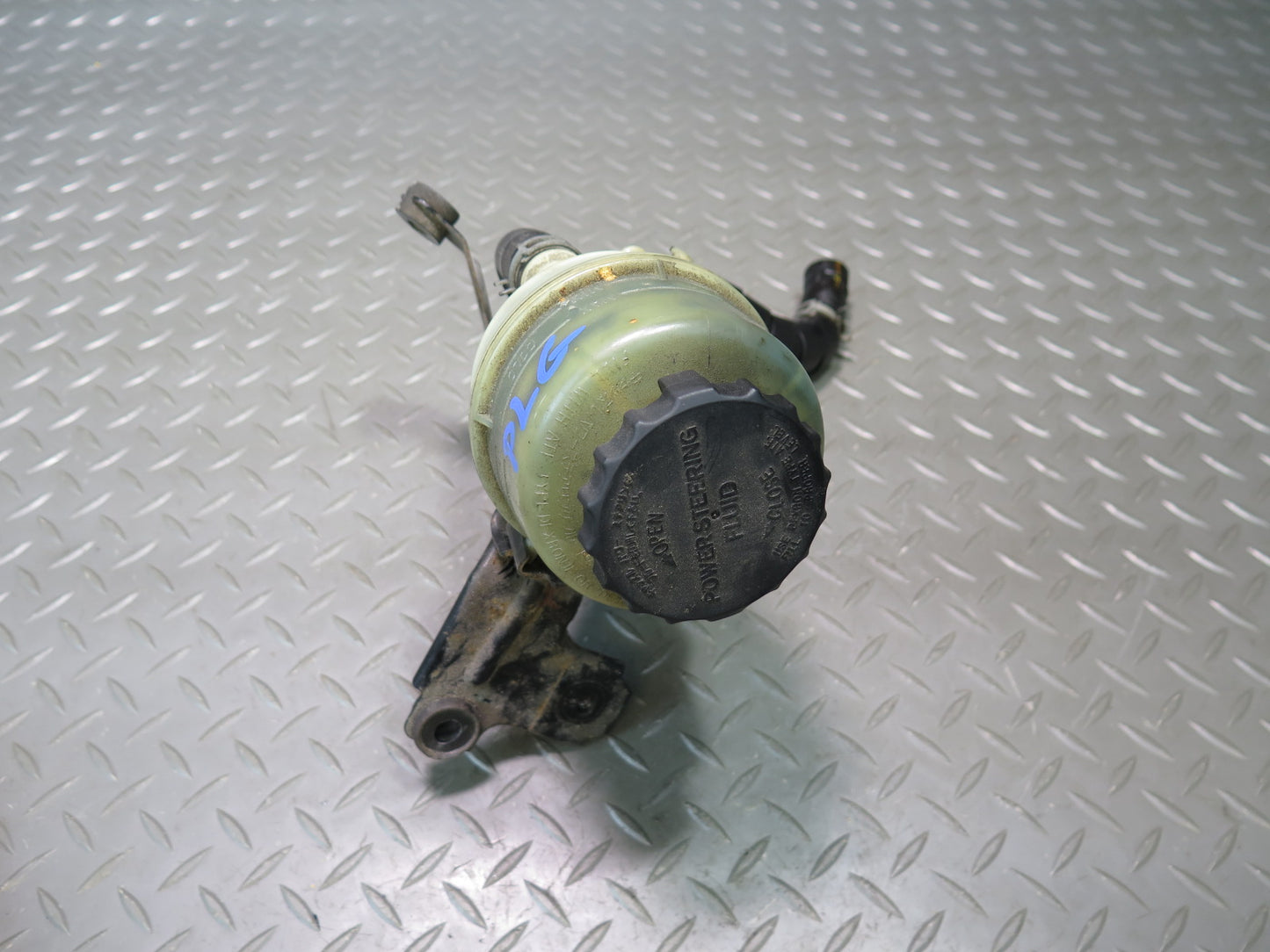 98-05 Lexus UZS161L GS430 Power Steering Fluid Reservoir Bottle Tank w Hose OEM