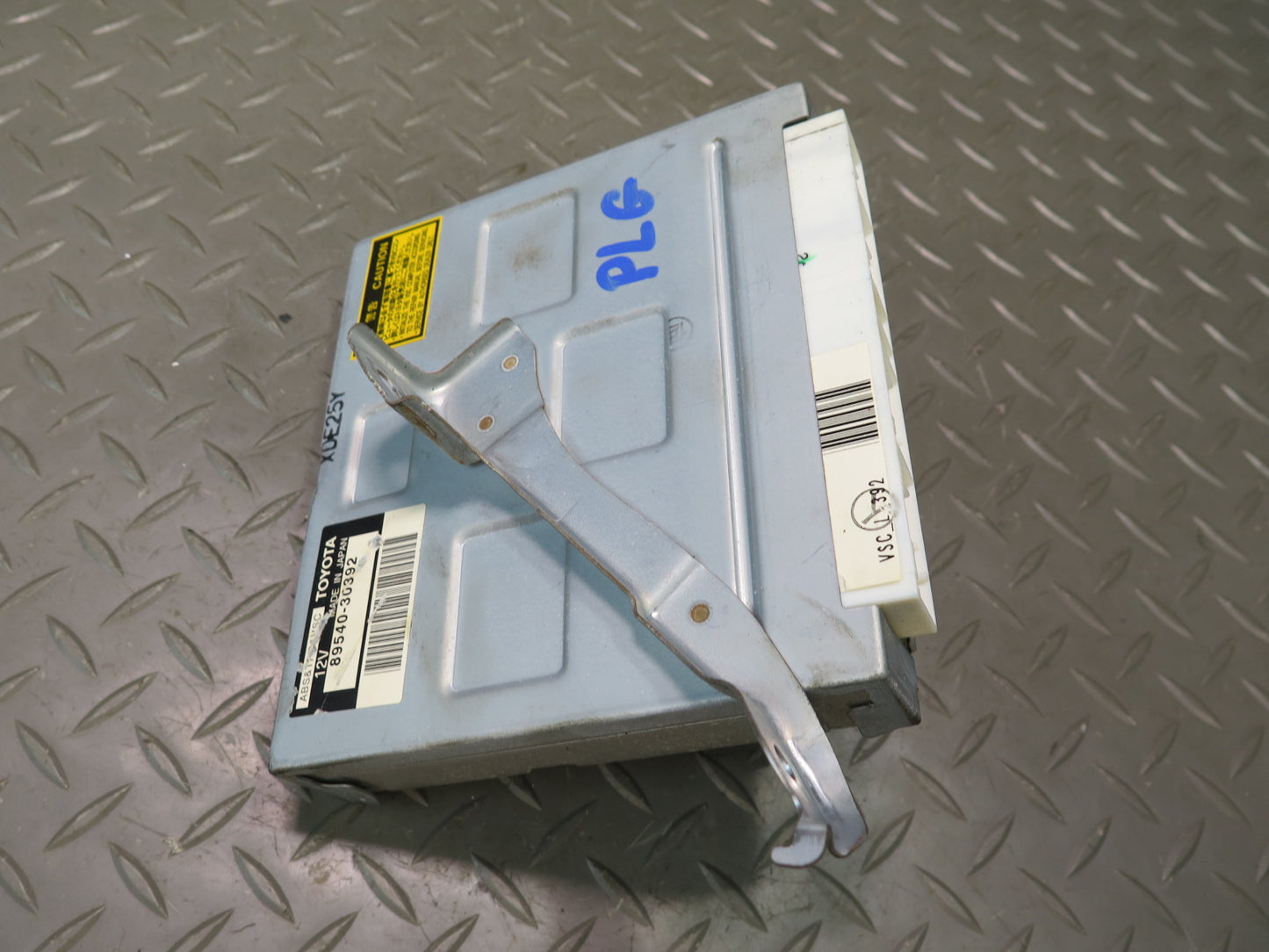 01-05 Lexus JZS160L GS430 GS300 ABS TRC VSC Control Module Unit 89540-30392 OEM