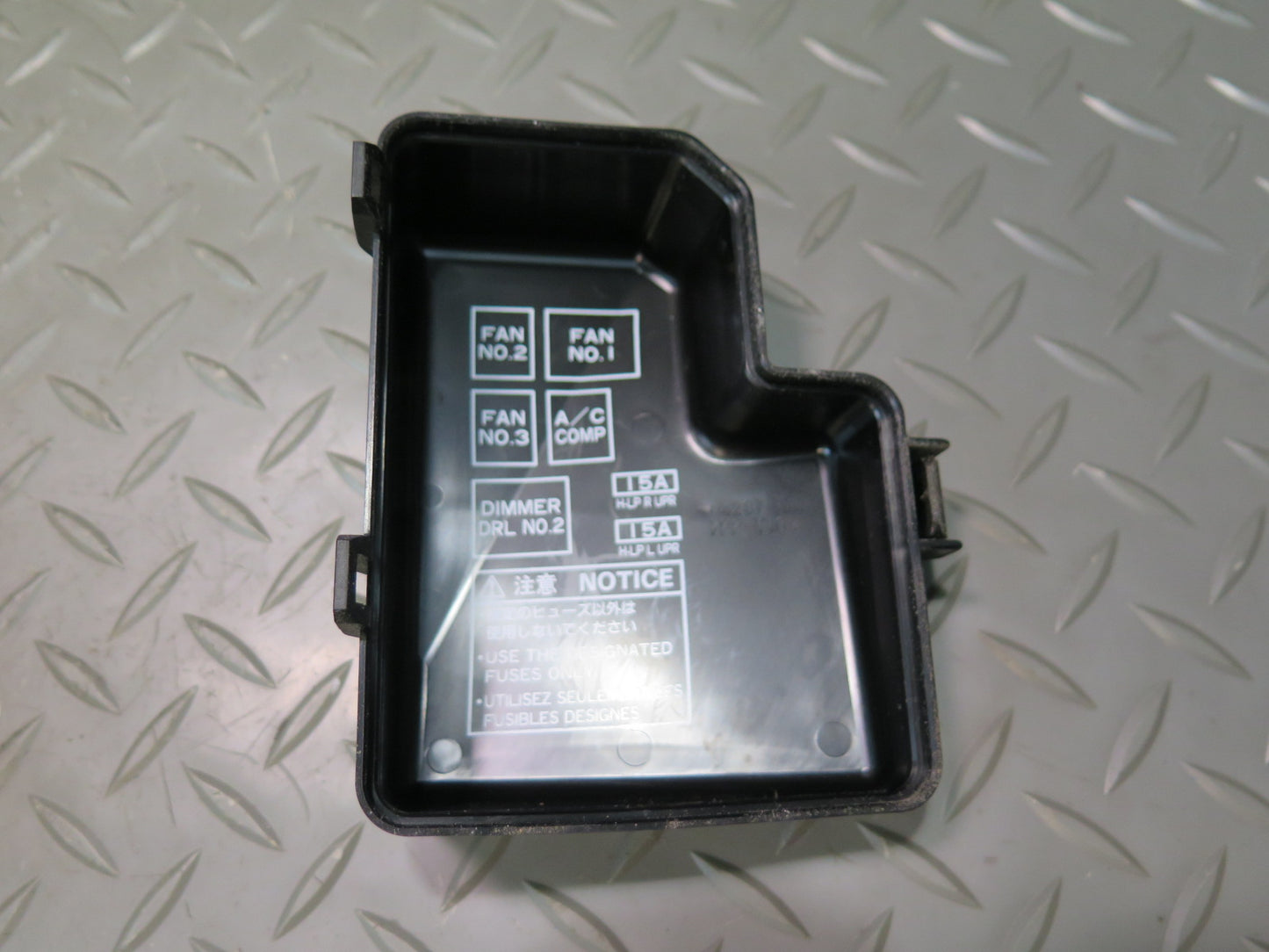 01-05 Lexus JZS160L GS430 GS300 Under Hood Fuse Relay Box OEM