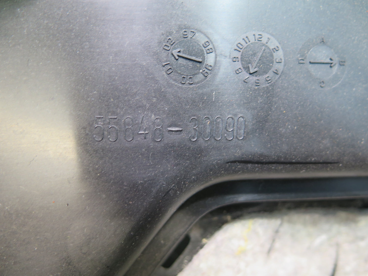 98-05 Lexus UZS161L GS300 GS400 GS430 Dash Front Right Knee Trim Panel OEM