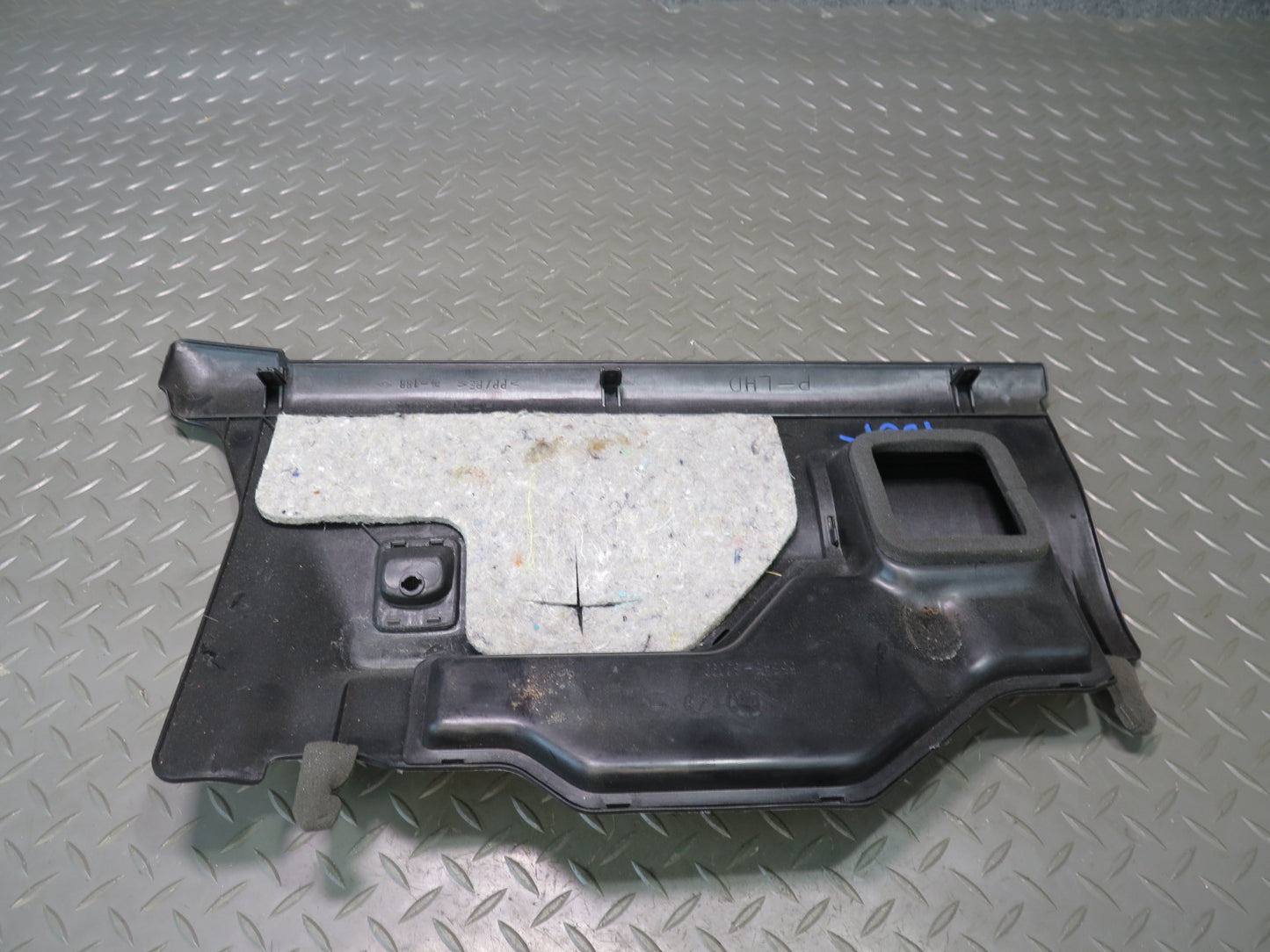 98-05 Lexus UZS161L GS300 GS400 GS430 Dash Front Right Knee Trim Panel OEM