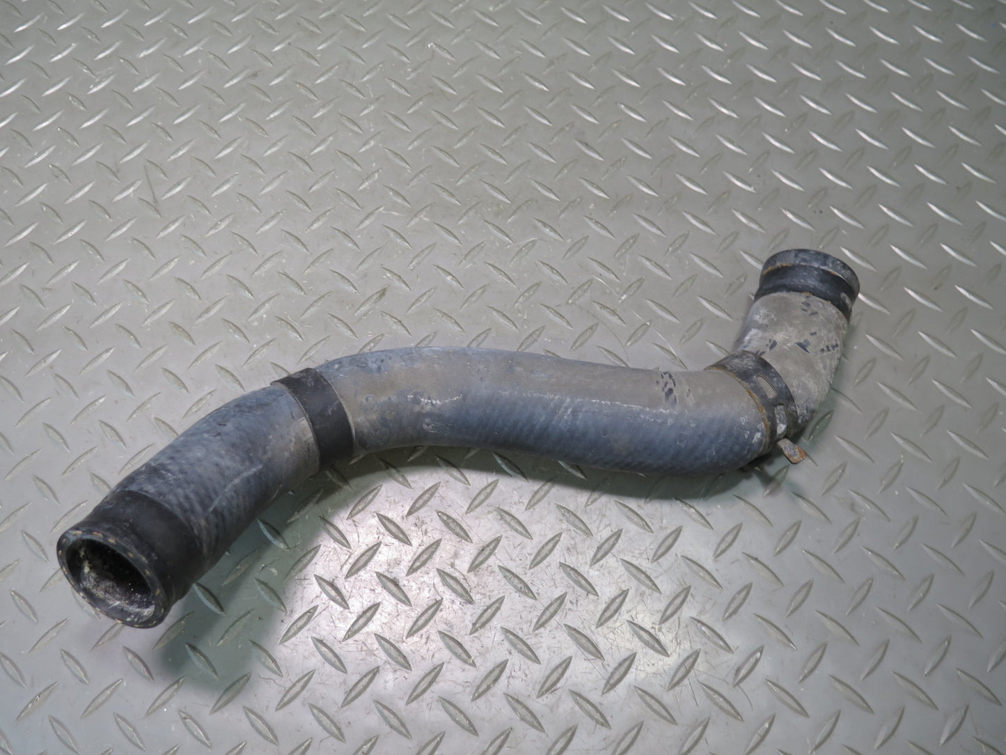 01-05 Lexus UZZ40L UZS161L 4.3L 3UZFE Set of 2 Engine Radiator Hose Line OEM