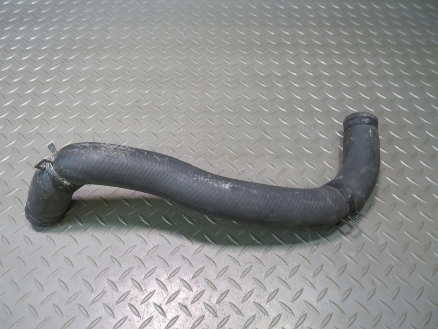 01-05 Lexus UZZ40L UZS161L 4.3L 3UZFE Set of 2 Engine Radiator Hose Line OEM