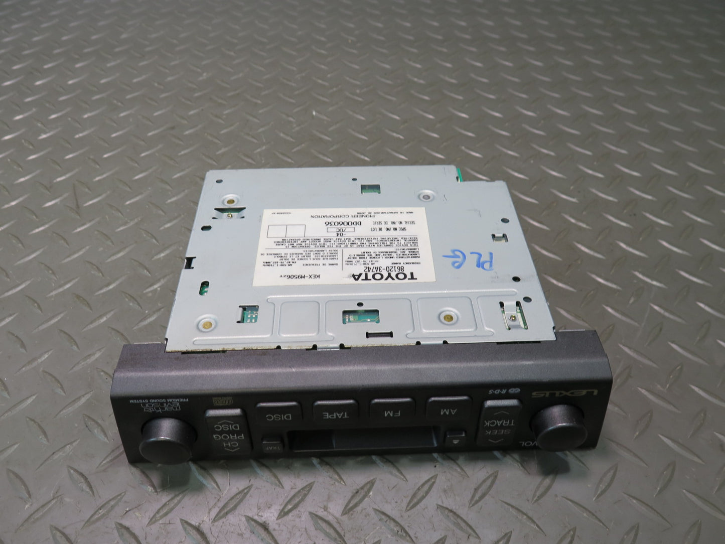 03-05 Lexus UZS161L GS300 GS400 GS430 Mark Levinson Cassette Radio Player OEM