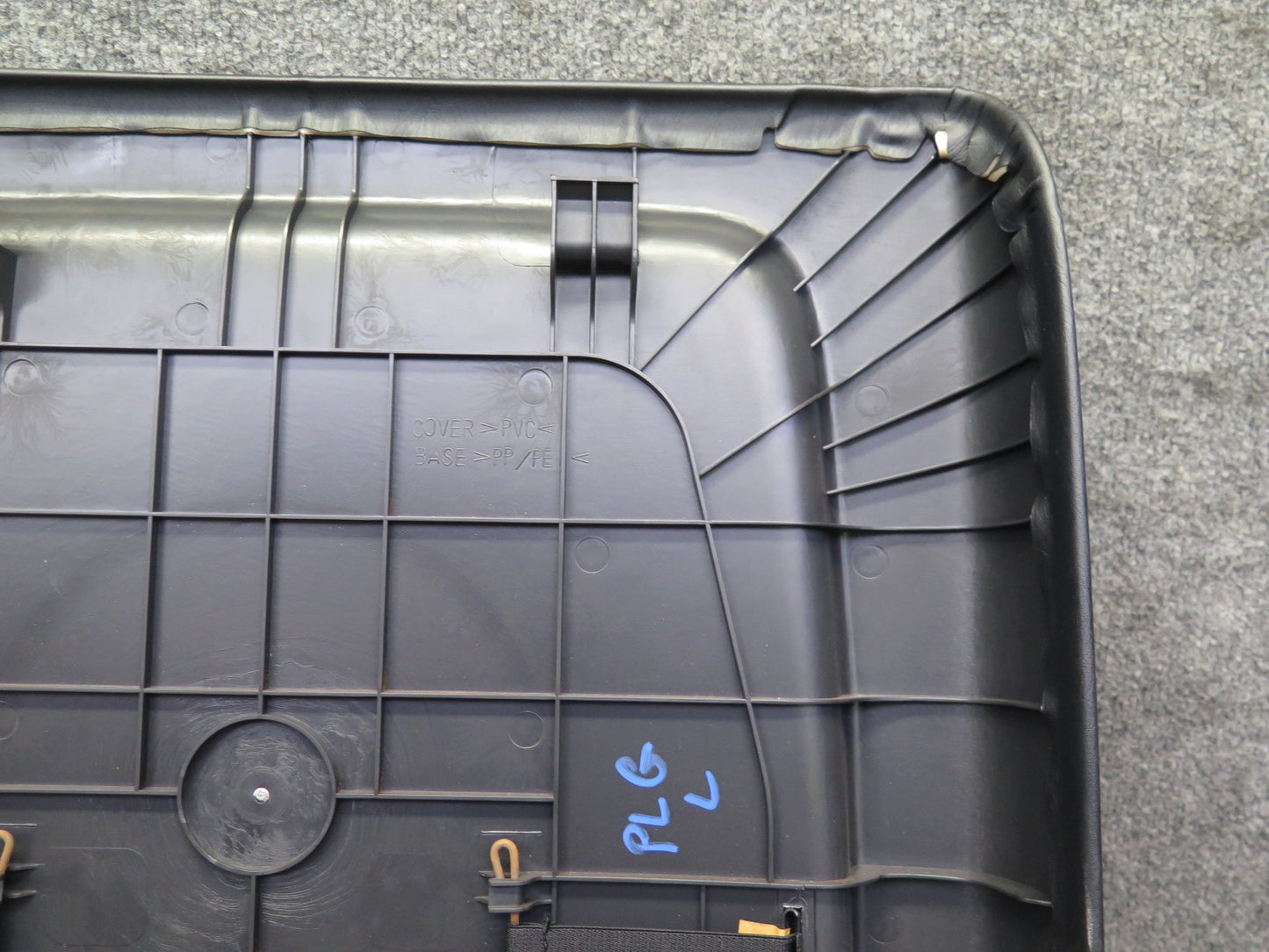 98-05 Lexus GS300 GS430 GS400 Front Left Seat Back Trim Cover Panel Black OEM