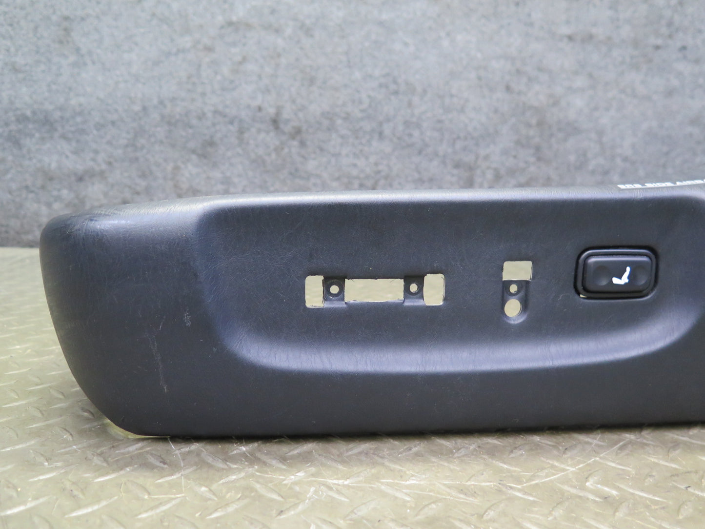 03-05 Lexus UZS161L GS430 Front Left Seat Trim Cover Panel w Switch Black OEM