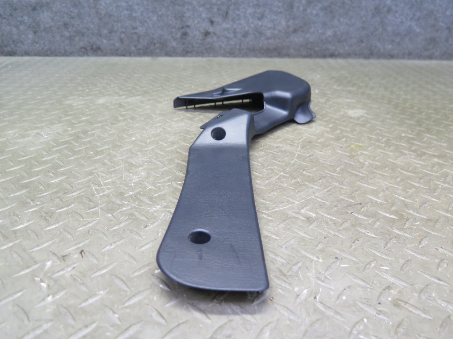 03-05 Lexus UZS161L GS430 Front Left Seat Trim Cover Panel Black OEM