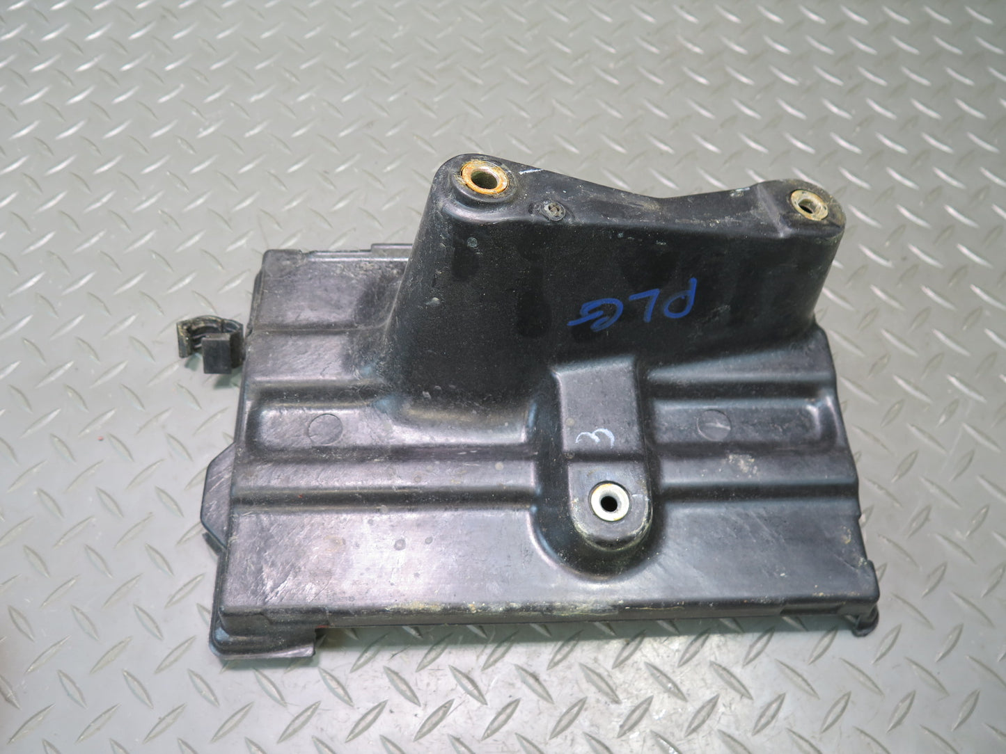 98-05 Lexus UZS161L GS430 GS300 GS400 Battery Tray Base Holder Bracket Set OEM