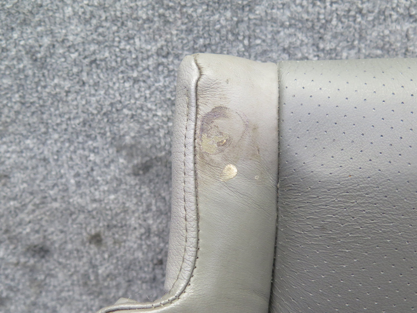 1999-2000 Porsche 911 996 Front Right Seat Lower Leather Cushion Gray