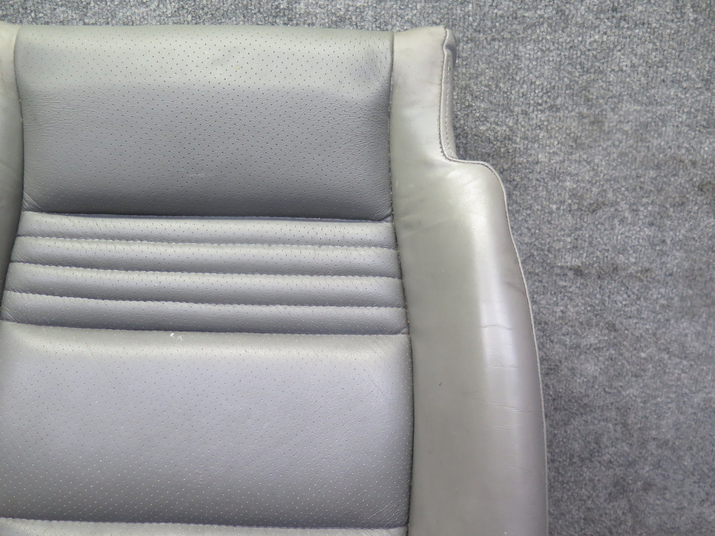 1999-2000 Porsche 911 996 Front Right Seat Lower Leather Cushion Gray