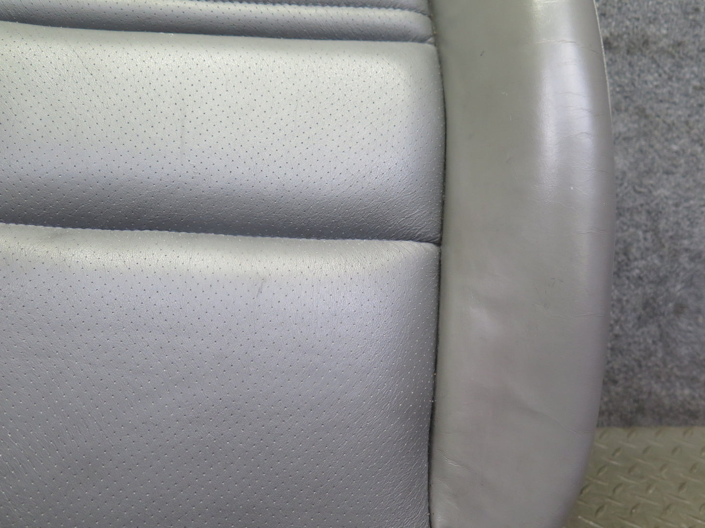 1999-2000 Porsche 911 996 Front Right Seat Lower Leather Cushion Gray