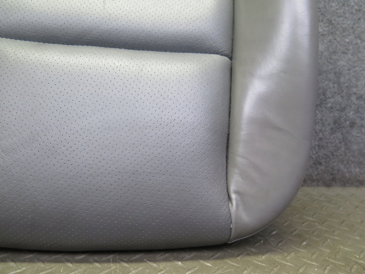 1999-2000 Porsche 911 996 Front Right Seat Lower Leather Cushion Gray