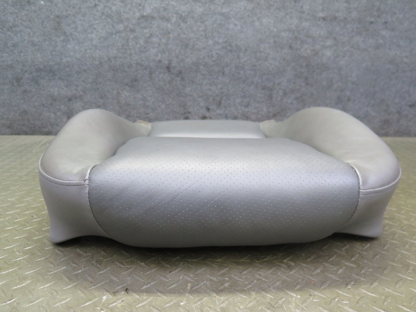 1999-2000 Porsche 911 996 Front Right Seat Lower Leather Cushion Gray