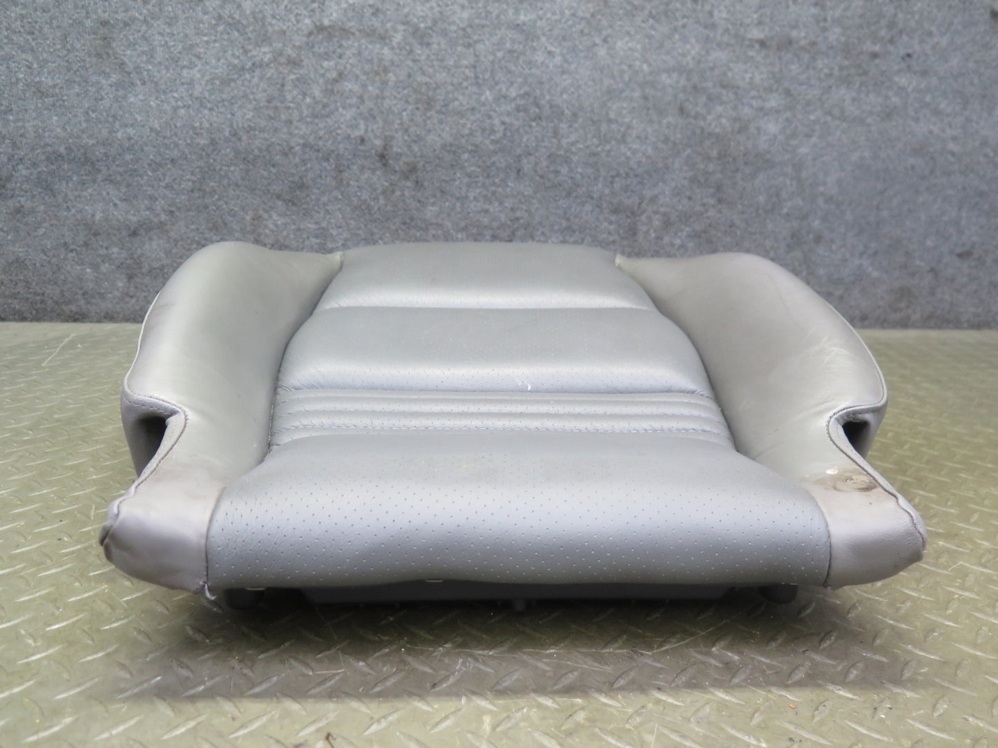 1999-2000 Porsche 911 996 Front Right Seat Lower Leather Cushion Gray