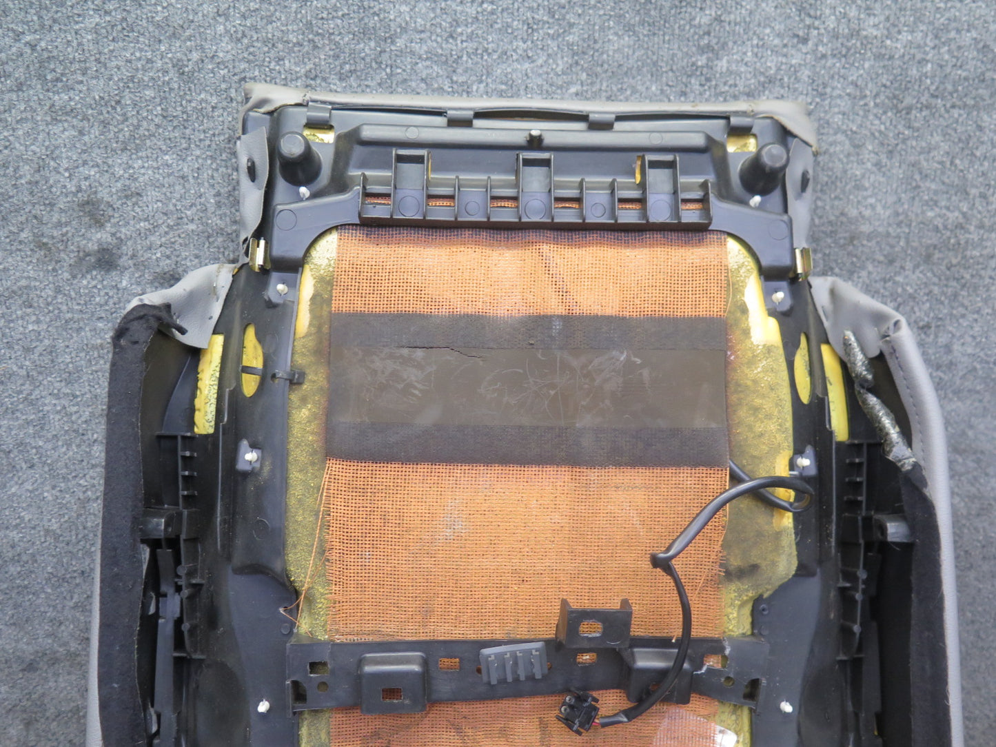 1999-2000 Porsche 911 996 Front Left Seat Lower Leather Cushion Gray