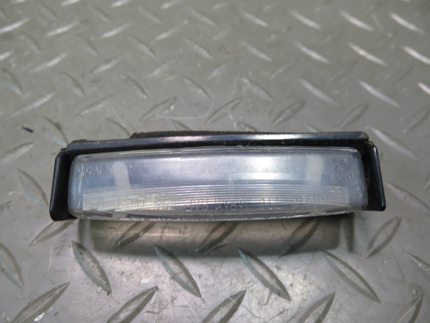 01-05 Lexus GS300 GS430 Rear Trunk Lid License Plate Light Lamp Set OEM