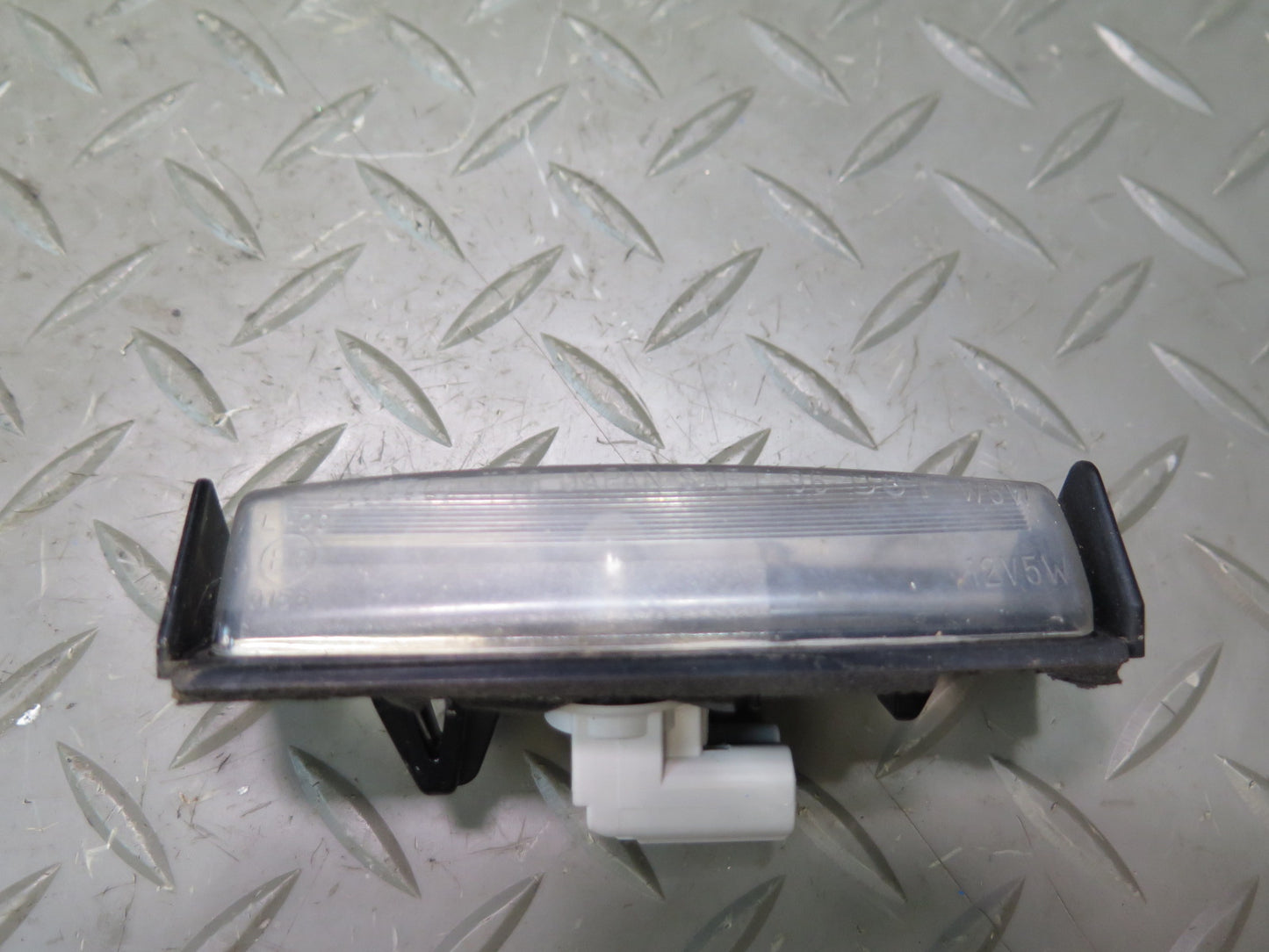 01-05 Lexus GS300 GS430 Rear Trunk Lid License Plate Light Lamp Set OEM