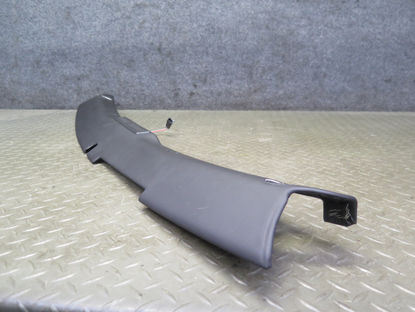 2004-2009 Cadillac XLR Front Dashboard Upper Trim Cover Panel 10352598
