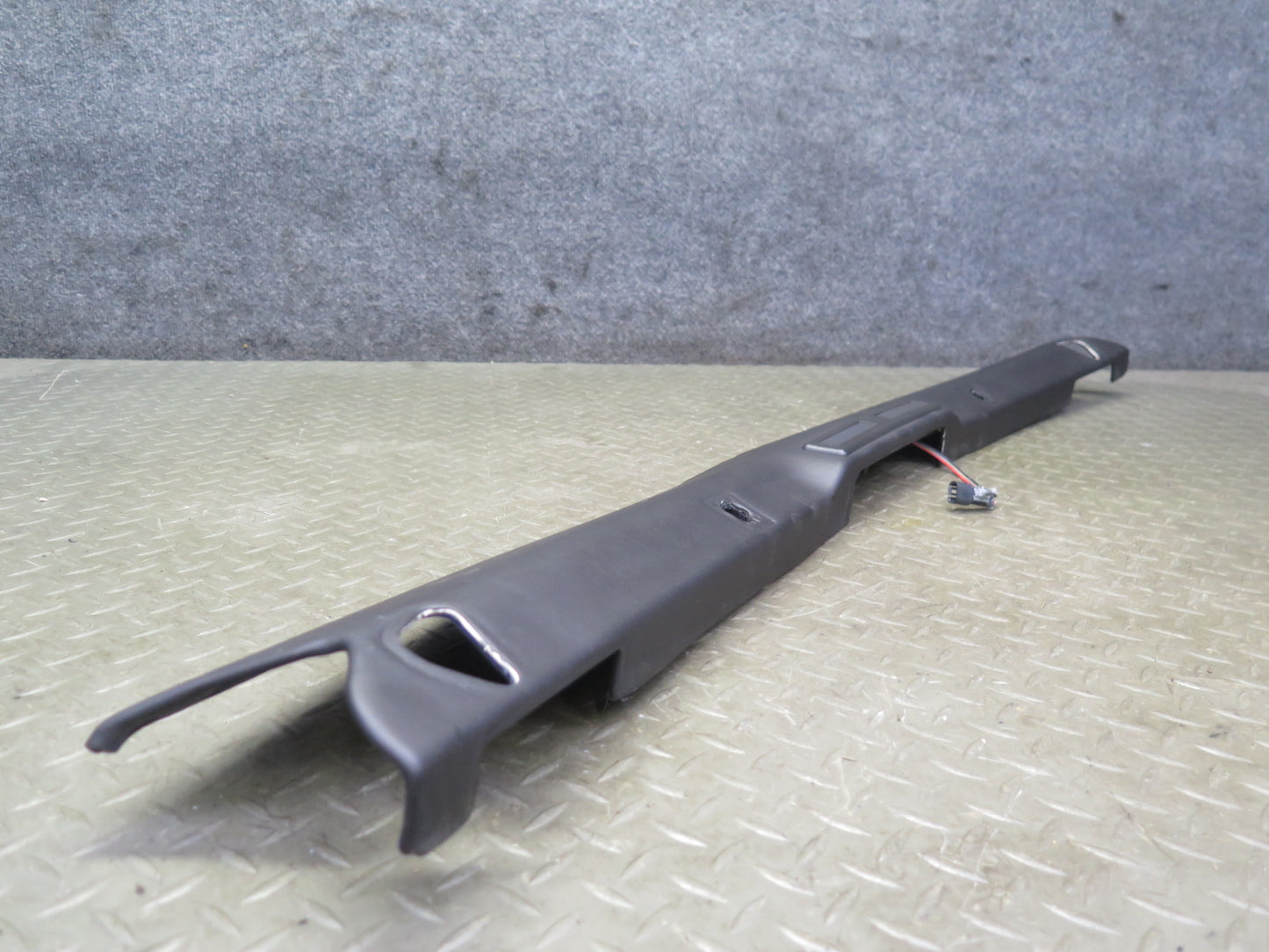 2004-2009 Cadillac XLR Front Dashboard Upper Trim Cover Panel 10352598