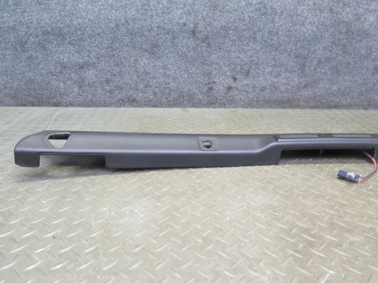 2004-2009 Cadillac XLR Front Dashboard Upper Trim Cover Panel 10352598