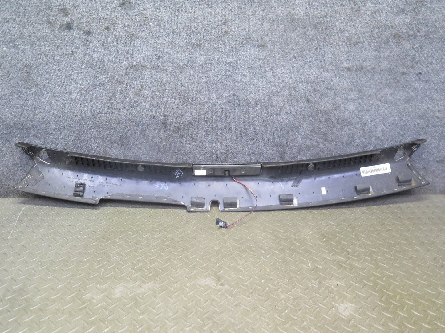 2004-2009 Cadillac XLR Front Dashboard Upper Trim Cover Panel 10352598