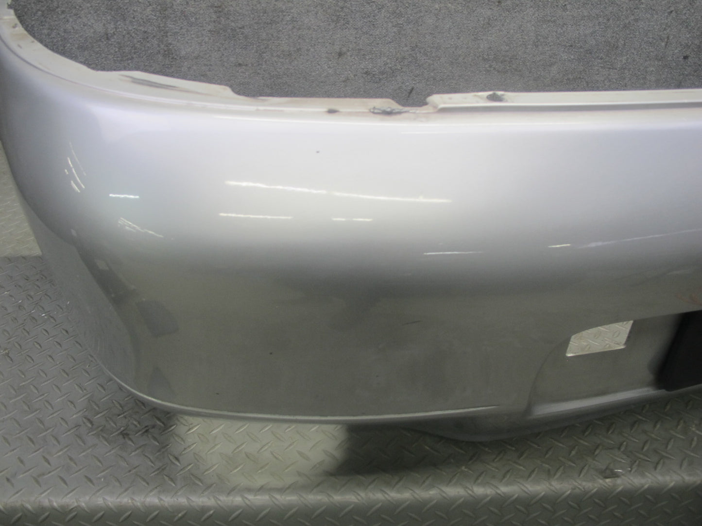 1999-2001 Porsche 911 996 Rear Bumper Cover Arctic Silver 99650521101