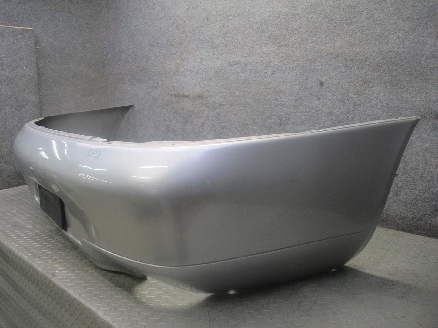 1999-2001 Porsche 911 996 Rear Bumper Cover Arctic Silver 99650521101