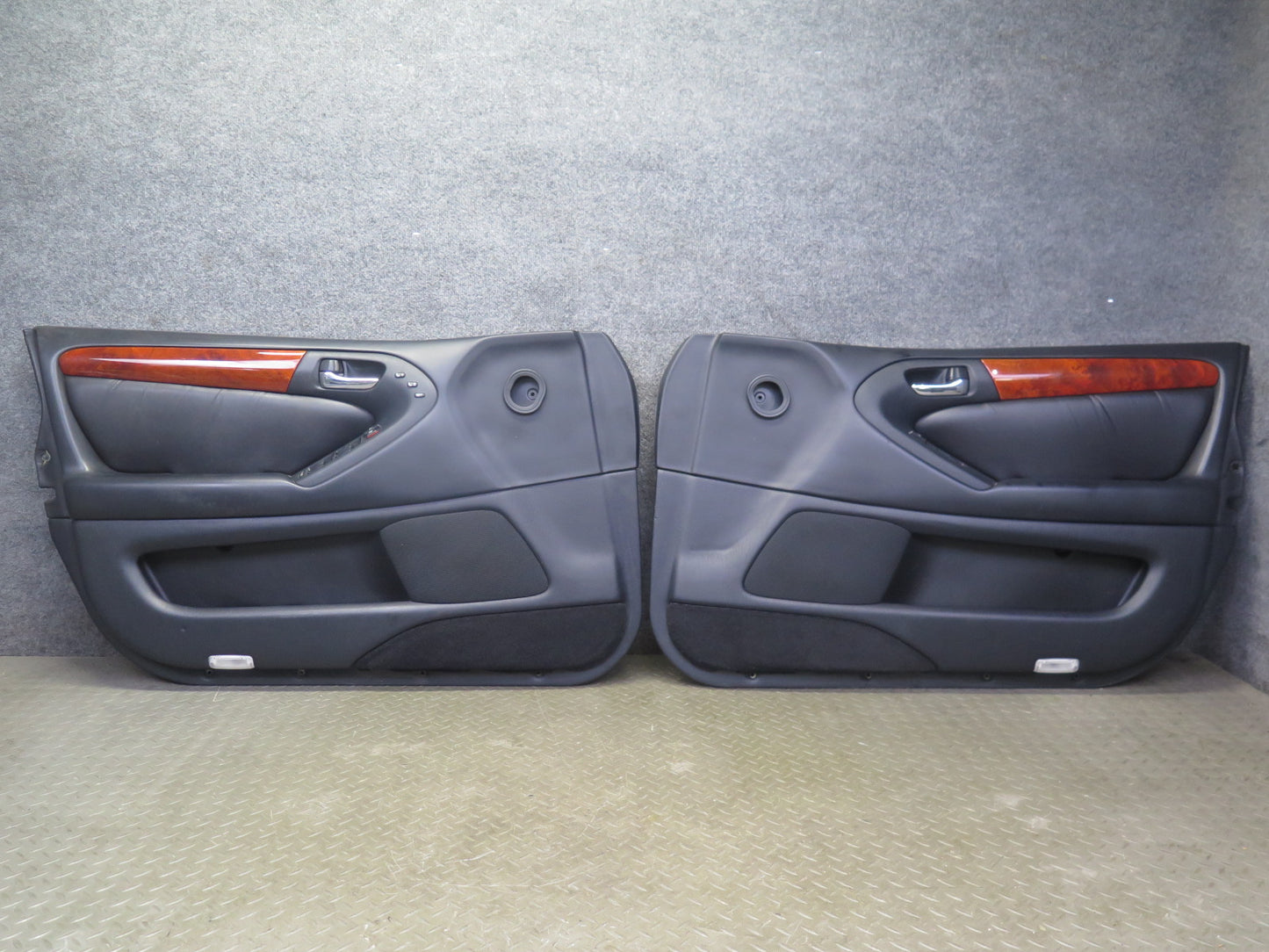 03-05 Lexus UZS161L GS300 GS430 Set of 2 Front Door Interior Trim Panel OEM