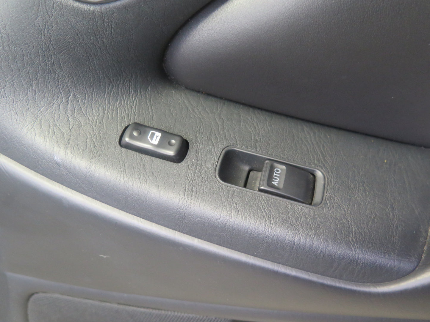 03-05 Lexus UZS161L GS300 GS430 Set of 2 Front Door Interior Trim Panel OEM