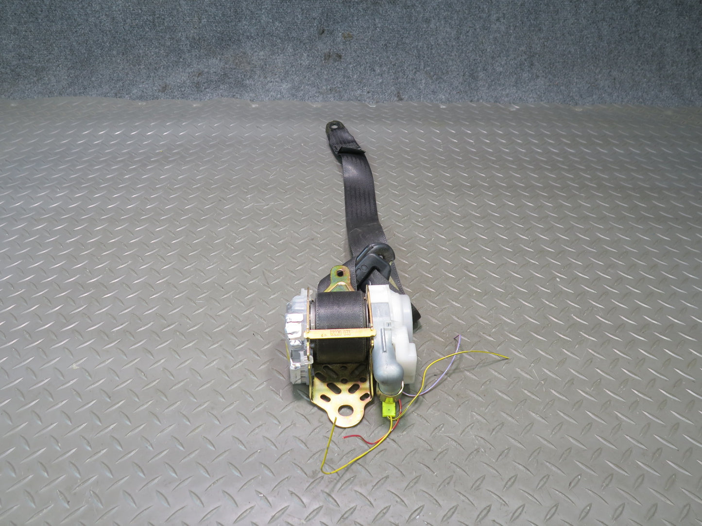 02-08 LEXUS SC430 Z40 FRONT LEFT & RIGHT SIDE SEATBELT RETRACTOR SET OEM