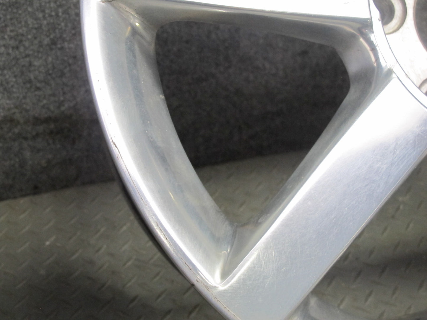 2004-2008 Cadillac XLR R18 18" 7-SPOKE Alloy Wheel Rim 18X8J ET61 Set of 4