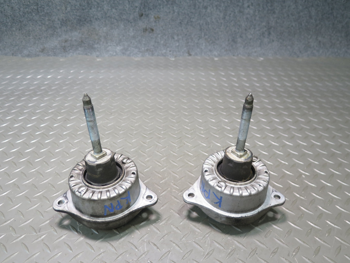 1999-2004 Porsche 911 Carrera 996 Engine Motor Left & Right Side Mount Set