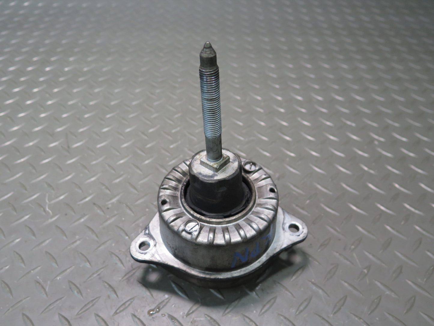 1999-2004 Porsche 911 Carrera 996 Engine Motor Left & Right Side Mount Set