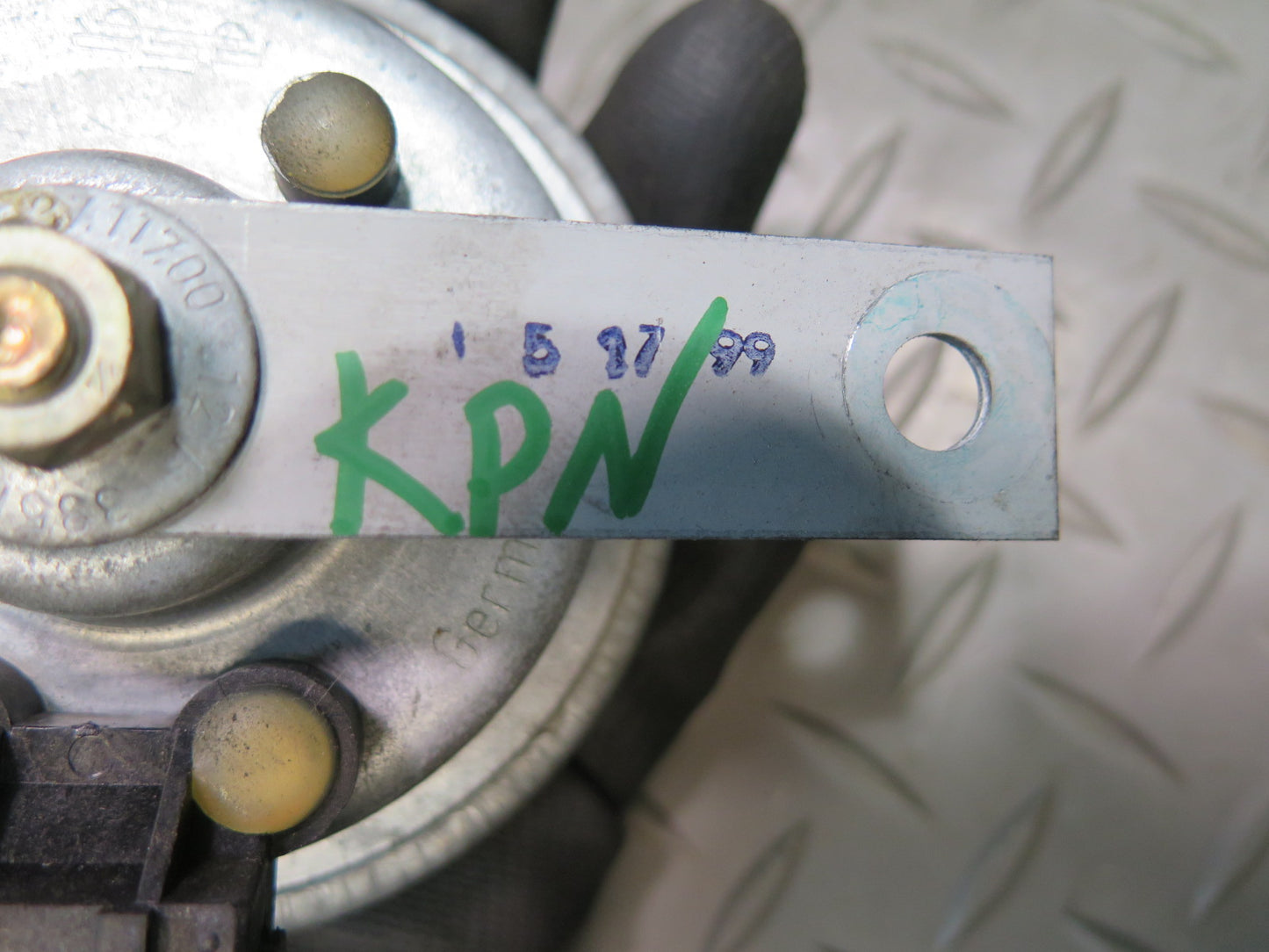 1999-2004 Porsche 911 996 Anti Theft Alarm Horn Siren