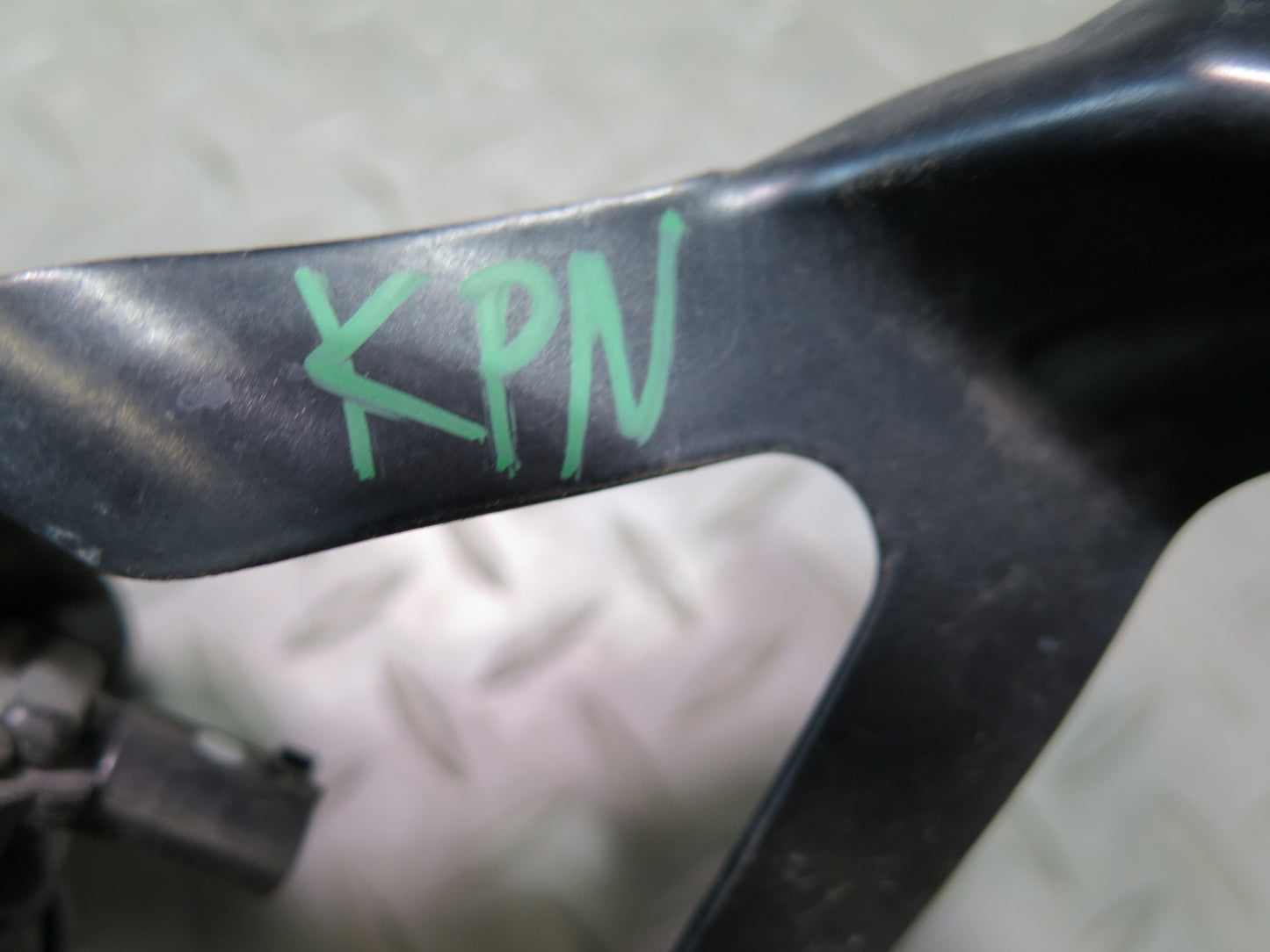 1999-2005 Porsche 911 996 High & Low Tone Note Pitch Horn Signal Bracket Set