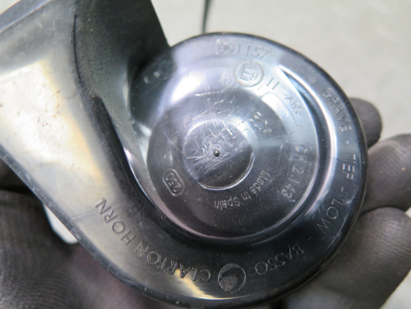 1999-2005 Porsche 911 996 High & Low Tone Note Pitch Horn Signal Bracket Set